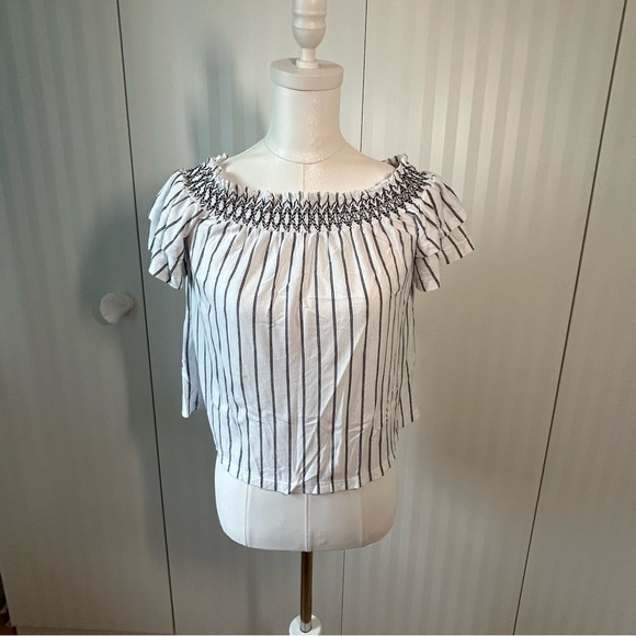 American Eagle white with black vertical stripes blouse Size M - Picture 1 of 10